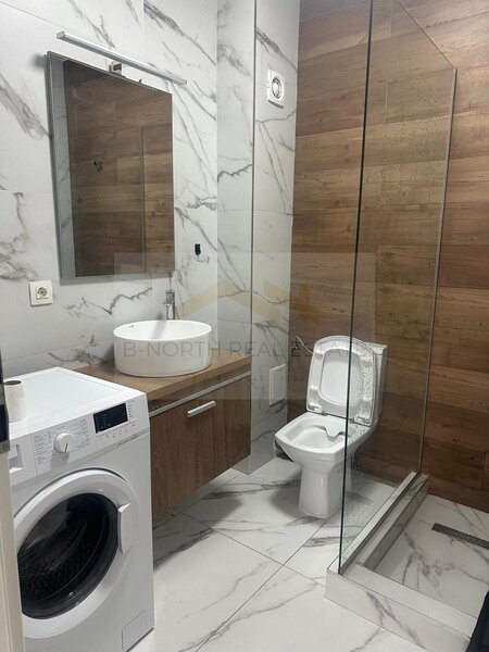 Tunari apartament 2 camere ultracentral imobil nou, mobilat & utilat, parcare